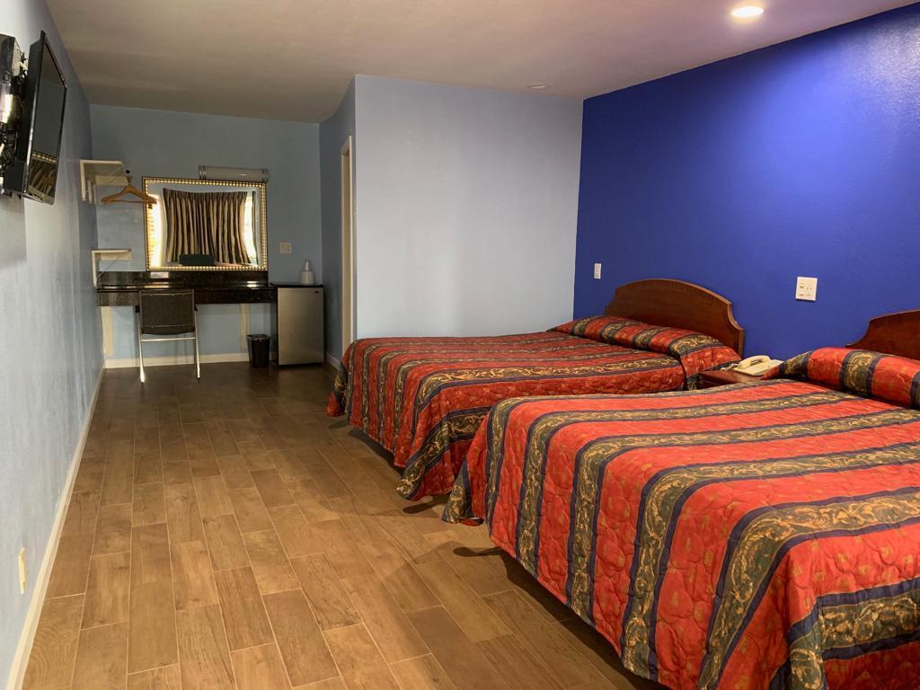Two Queen Beds View Nonsmoking